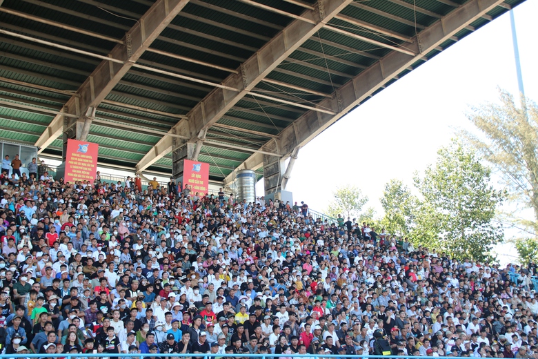 M&atilde;n nh&atilde;n với m&agrave;n tranh t&agrave;i đua xe m&ocirc; t&ocirc; to&agrave;n quốc ở Cần Thơ- Ảnh 1.