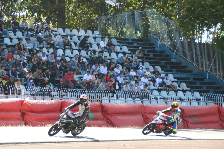 M&atilde;n nh&atilde;n với m&agrave;n tranh t&agrave;i đua xe m&ocirc; t&ocirc; to&agrave;n quốc ở Cần Thơ- Ảnh 6.