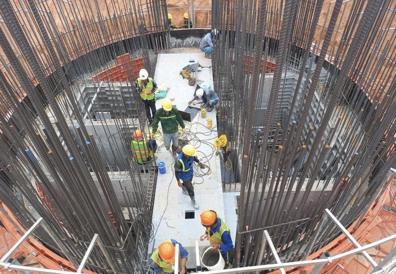 C&ocirc;ng nh&acirc;n l&agrave;m xuy&ecirc;n Tết ở s&acirc;n bay Long Th&agrave;nh được nhận thưởng ngay tại c&ocirc;ng trường- Ảnh 7.