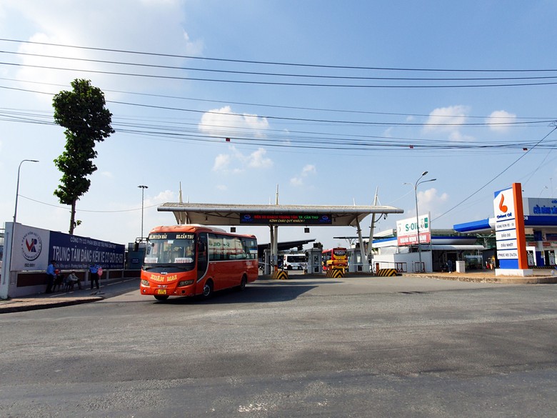 Cần Thơ: Kh&aacute;ch đi &ocirc; t&ocirc; tăng, đi m&aacute;y bay giảm trong 7 ng&agrave;y nghỉ lễ- Ảnh 1.