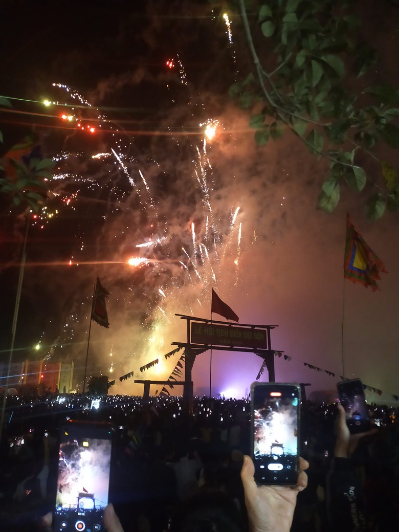 Hàng ngàn người xem vua cày ruộng tại Lễ hội Tịch điền Đọi Sơn- Ảnh 7. Hàng ngàn người xem vua cày ruộng tại Lễ hội Tịch điền Đọi Sơn- Ảnh 7.