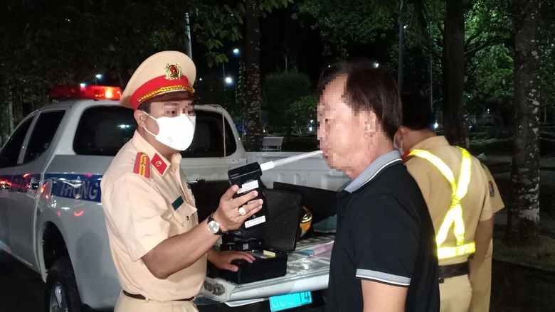 Nữ ph&oacute; b&iacute; thư phường ở Bạc Li&ecirc;u bị kỷ luật v&igrave; vi phạm nồng độ cồn- Ảnh 1.