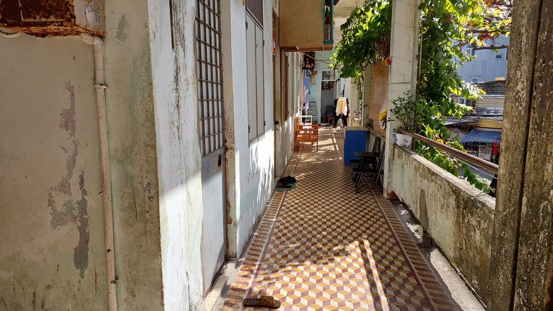 Cận cảnh 3 chung cư hết hạn sử dụng, l&agrave; nơi ở của 2.000 người tại Đ&agrave; Nẵng- Ảnh 12.