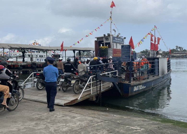 Xử nghi&ecirc;m vi phạm kinh doanh vận tải kh&aacute;ch, đảm bảo ATGT tại Quảng Nam- Ảnh 6.