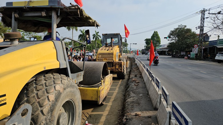Chủ tịch Đ&agrave; Nẵng th&uacute;c tiến độ 2 dự &aacute;n giao th&ocirc;ng ngh&igrave;n tỷ- Ảnh 2.