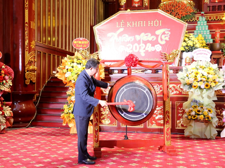 H&agrave;ng vạn du kh&aacute;ch về khai hội xu&acirc;n Y&ecirc;n Tử, giao th&ocirc;ng thuận lợi- Ảnh 2.