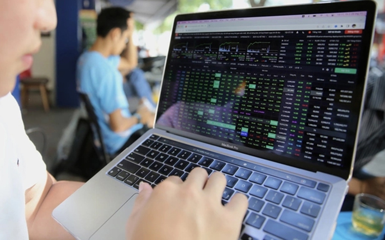 C&oacute; tiền, n&ecirc;n đầu tư v&agrave;o đ&acirc;u năm 2024?- Ảnh 2.