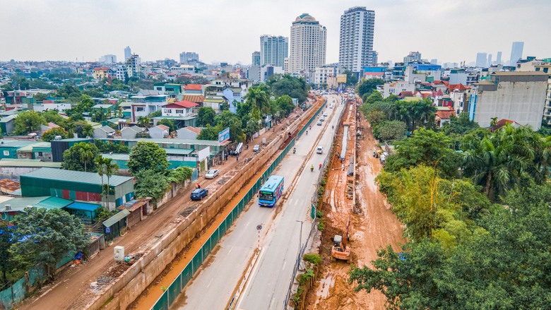 Loạt dự &aacute;n giao th&ocirc;ng quan trọng H&agrave; Nội th&ocirc;ng xe trong năm 2024- Ảnh 2.