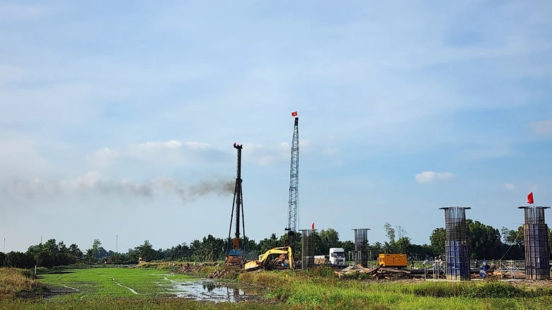 Tiến độ dự &aacute;n cao tốc Ch&acirc;u Đốc - Cần Thơ - S&oacute;c Trăng qua Hậu Giang hiện ra sao?- Ảnh 1.