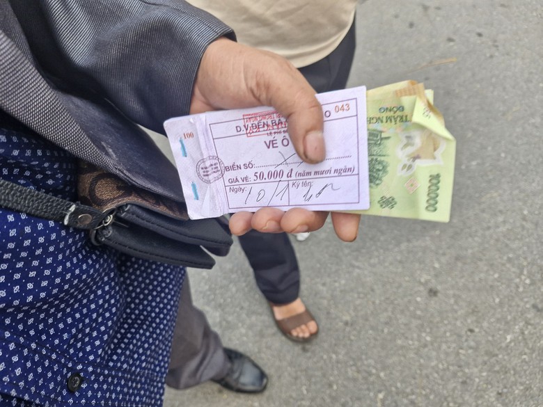 Trục lợi nhờ Trục lợi nhờ