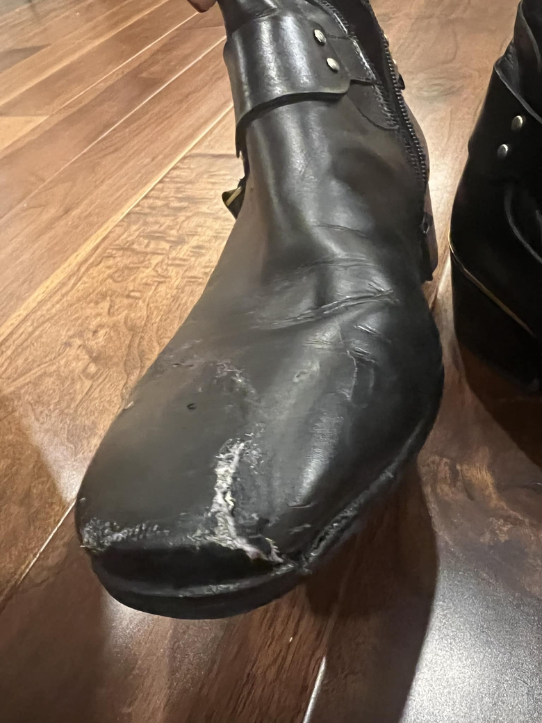 Mr Đ&agrave;m dời liveshow v&igrave; ng&atilde; từ tr&ecirc;n cao khi biểu diễn tại Mỹ- Ảnh 3.