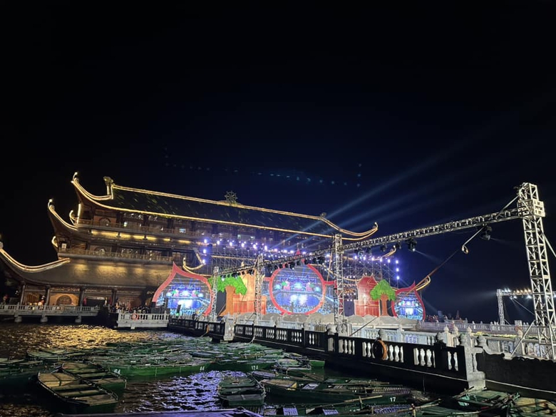 Ngh&igrave;n người chen ch&acirc;n dự khai hội ch&ugrave;a Tam Ch&uacute;c- Ảnh 7.