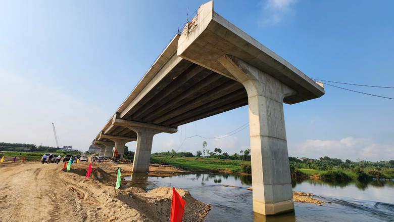 Cầu 850 tỷ bắc qua s&ocirc;ng Tr&agrave; Kh&uacute;c c&ograve;n nhiều điểm nghẽn cần th&aacute;o gỡ- Ảnh 5.