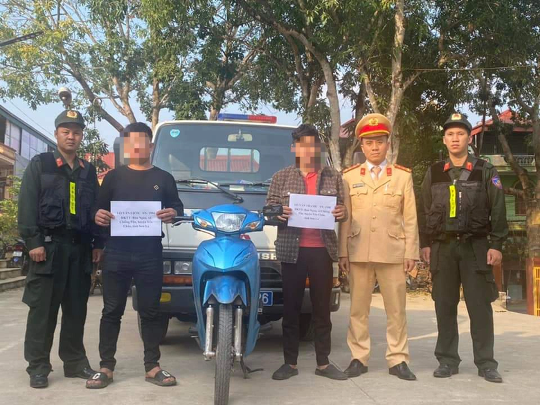 CSGT Sơn La xuy&ecirc;n đ&ecirc;m truy t&igrave;m hai thanh ni&ecirc;n đ&aacute;nh v&otilde;ng tr&ecirc;n quốc lộ 6- Ảnh 1.