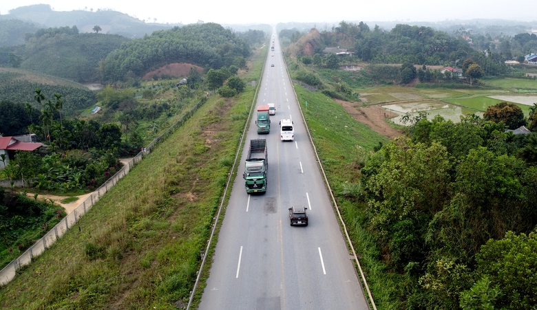 V&igrave; sao l&agrave;m cao tốc 2 l&agrave;n xe?- Ảnh 4.