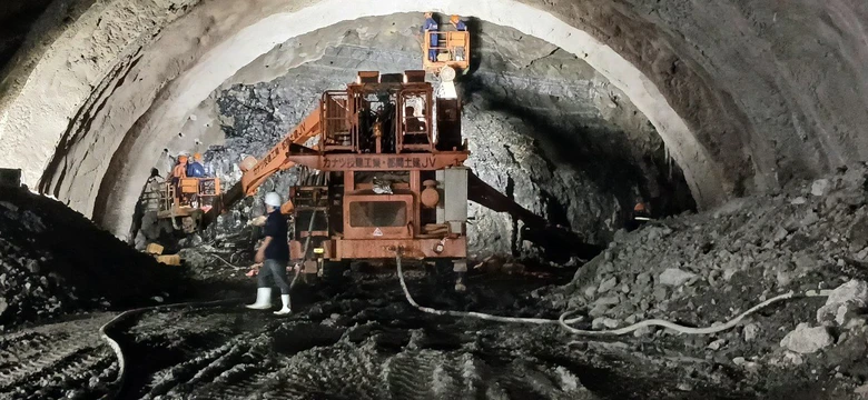 Đẩy nhanh thủ tục vật liệu, th&uacute;c tiến độ thi c&ocirc;ng cao tốc qua Ph&uacute; Y&ecirc;n- Ảnh 5.