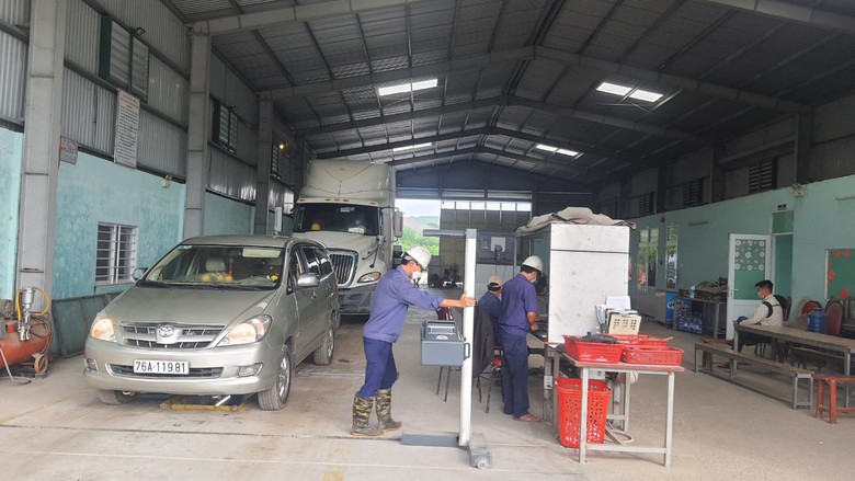 Quảng Ngãi: Gần 50% phương tiện phải đăng kiểm lại do lỗi phanh và hệ thống điện- Ảnh 1. Quảng Ngãi: Gần 50% phương tiện phải đăng kiểm lại do lỗi phanh và hệ thống điện- Ảnh 1.