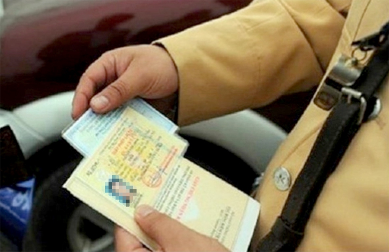 Trừ điểm bằng l&aacute;i để tạo răn đe- Ảnh 1.