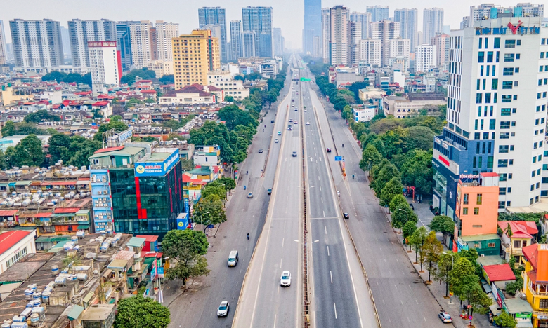 Bộ Ch&iacute;nh trị y&ecirc;u cầu tập trung nguồn lực đầu tư đường sắt tốc độ cao Bắc - Nam- Ảnh 1.