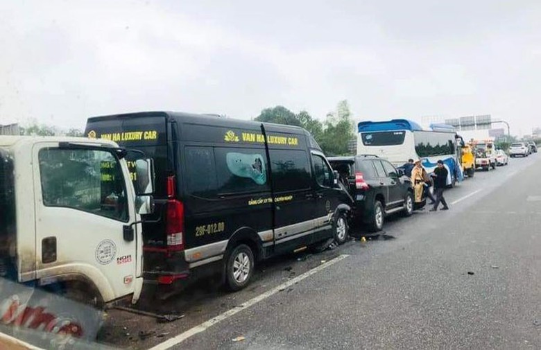 Hiện trường vụ tai nạn. Hiện trường vụ tai nạn.