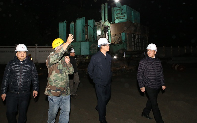 Kiểm tra đột xuất việc thi công đường dây 500kV mạch 3- Ảnh 1. Kiểm tra đột xuất việc thi công đường dây 500kV mạch 3- Ảnh 1.