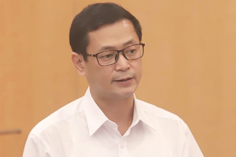 Cựu gi&aacute;m đốc CDC H&agrave; Nội Trương Quang Việt nhận tiền vụ Việt &Aacute; như thế n&agrave;o?- Ảnh 1.