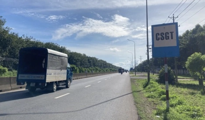 Mạo nhận ph&oacute;ng vi&ecirc;n, bảo k&ecirc; xe qu&aacute; tải xuy&ecirc;n miền Trung, T&acirc;y Nguy&ecirc;n- Ảnh 1.