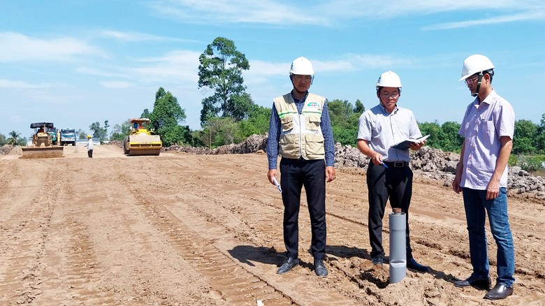 Th&aacute;ng 7, dỡ tải to&agrave;n bộ đường hơn 900 tỷ ở Đồng Th&aacute;p- Ảnh 1.