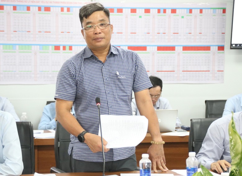 Sớm đưa cát về công trường, tăng thêm thiết bị thi công cao tốc Cần Thơ - Cà Mau- Ảnh 5. Sớm đưa cát về công trường, tăng thêm thiết bị thi công cao tốc Cần Thơ - Cà Mau- Ảnh 5.