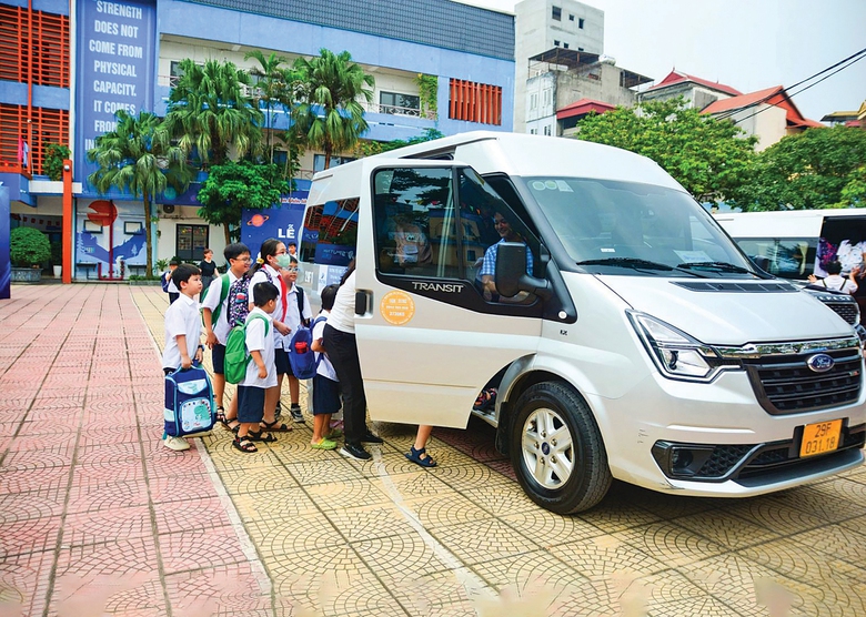 C&aacute;ch n&agrave;o gi&uacute;p xe chở học sinh an to&agrave;n hơn?- Ảnh 1.