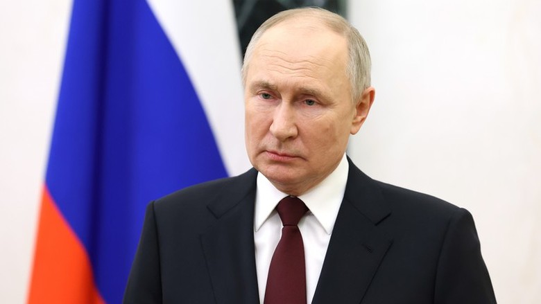 &Ocirc;ng Putin c&ocirc;ng bố th&ocirc;ng điệp li&ecirc;n bang, cảnh b&aacute;o kết cục bi thảm nếu can thiệp v&agrave;o Nga- Ảnh 1.