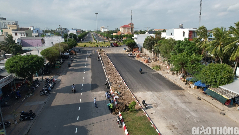 Tuyến đường 20 năm bị vướng hai hộ d&acirc;n ở Bạc Li&ecirc;u đ&atilde; th&ocirc;ng xe- Ảnh 1.