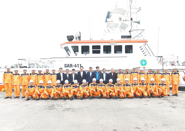 Lãnh đạo Bộ GTVT thăm, chúc Tết người lao động tại Hải Phòng- Ảnh 2. Lãnh đạo Bộ GTVT thăm, chúc Tết người lao động tại Hải Phòng- Ảnh 2.