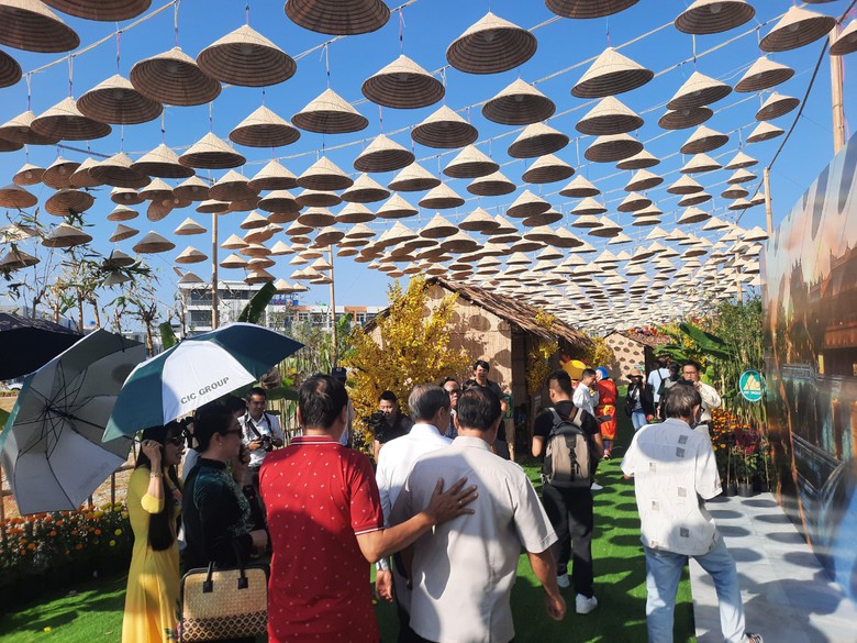 Cận cảnh đường hoa hình bản đồ Việt Nam ở Kiên Giang- Ảnh 3. Cận cảnh đường hoa hình bản đồ Việt Nam ở Kiên Giang- Ảnh 3.