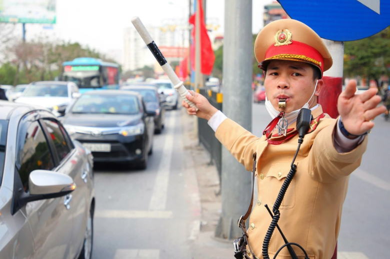 Th&aacute;i B&igrave;nh: Lập 15 chốt ph&acirc;n luồng giao th&ocirc;ng tr&ecirc;n quốc lộ 10 dịp tết Nguy&ecirc;n đ&aacute;n 2024- Ảnh 1.