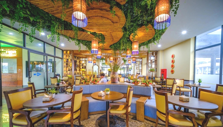 Xe kh&aacute;ch đi v&ugrave;ng n&uacute;i ph&iacute;a Bắc dịp Tết: Tuyến &ldquo;ch&aacute;y&rdquo; v&eacute;, tuyến vắng vẻ- Ảnh 2.