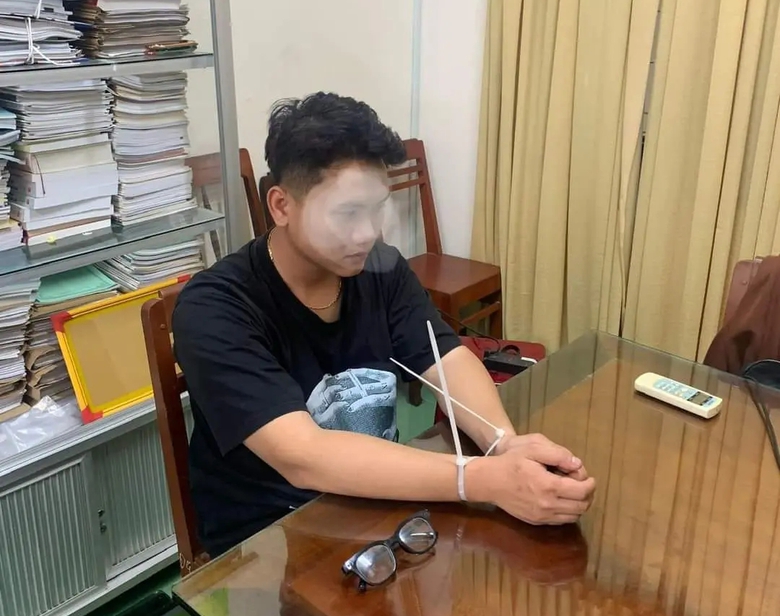 D&ugrave;ng vỏ chai bia đ&aacute;nh chết bạn trong tiệc sinh nhật- Ảnh 1.