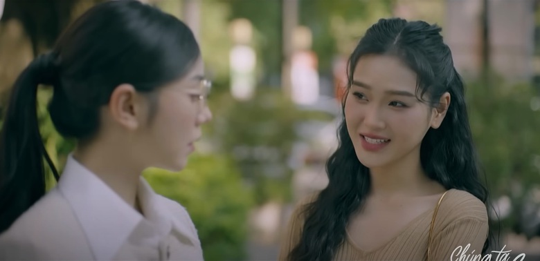 Tiểu tam trơ trẽn đến tận trường t&igrave;m gặp Nguyệt để th&ocirc;ng b&aacute;o về c&aacute;i thai trong bụng.