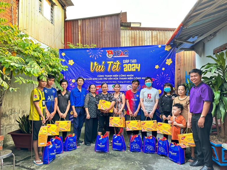 TP.HCM và nghĩa tình với những công nhân đón Tết xa quê- Ảnh 2. TP.HCM và nghĩa tình với những công nhân đón Tết xa quê- Ảnh 2.