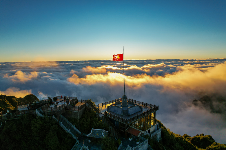 C&aacute;p treo Fansipan mở cửa trở lại c&ugrave;ng chuỗi lễ hội rộn r&agrave;ng đ&oacute;n xu&acirc;n- Ảnh 2.