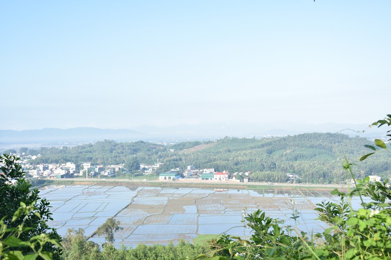 Chuyện rồng tr&ecirc;n miền đất n&uacute;i Ấn s&ocirc;ng Tr&agrave;- Ảnh 1.