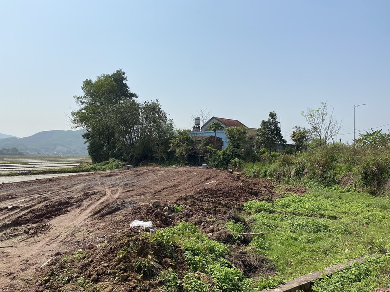 Vướng mặt bằng, dự &aacute;n đường gom cao tốc gần 200 tỷ đồng ở Quảng Ninh 