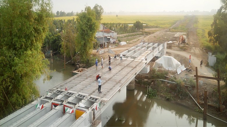 ĐT857 vốn 2.180 tỷ đồng ở Đồng Th&aacute;p: Ho&agrave;n th&agrave;nh c&aacute;c c&acirc;y cầu trong năm 2024- Ảnh 2.