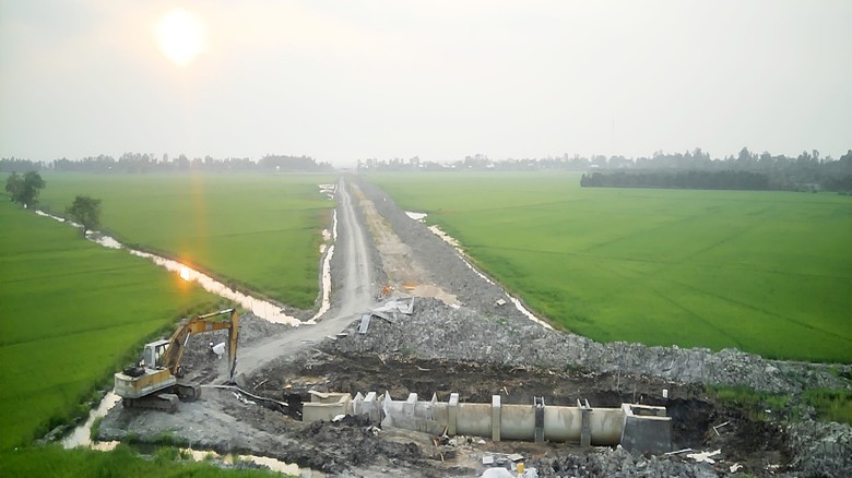 ĐT857 vốn 2.180 tỷ đồng ở Đồng Th&aacute;p: Ho&agrave;n th&agrave;nh c&aacute;c c&acirc;y cầu trong năm 2024- Ảnh 4.