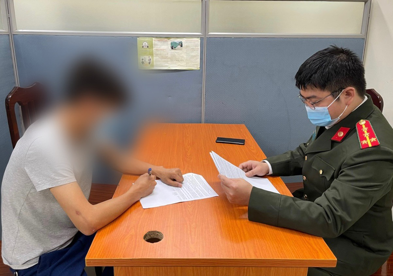 Phạt 7,5 triệu đồng người loan tin sai sự thật vụ nữ t&agrave;i xế vi phạm nồng độ cồn- Ảnh 1.