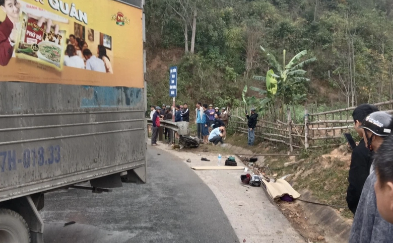 Vợ chồng Ph&oacute; chủ tịch Mặt trận Tổ quốc huyện Tương Dương tử vong do tai nạn giao th&ocirc;ng- Ảnh 1.