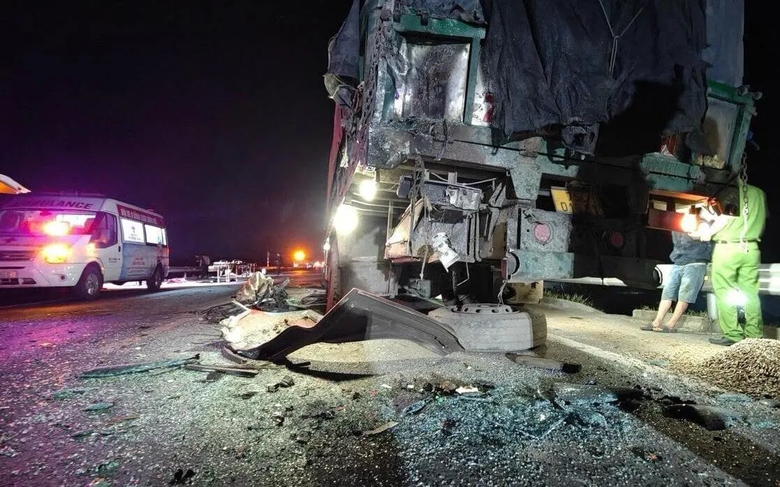 X&aacute;c định nguy&ecirc;n nh&acirc;n ban đầu vụ tai nạn tr&ecirc;n cao tốc Cam Lộ - La Sơn