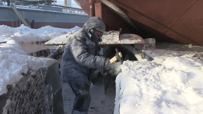 Nghề sửa t&agrave;u ở nơi lạnh nhất thế giới- Ảnh 2.