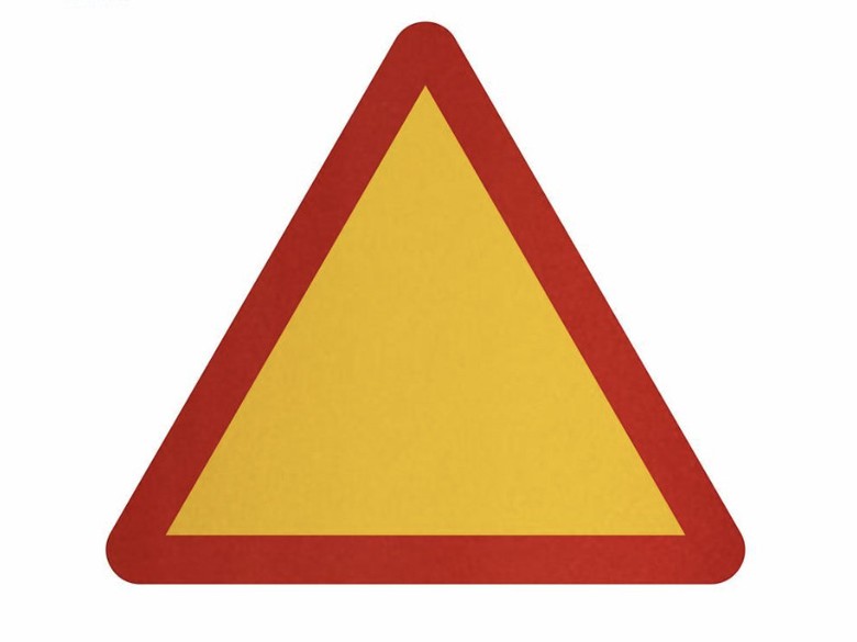 TNGT trên cao tốc Cam Lộ - La Sơn: Ô tô gặp sự cố phải cảnh báo thế nào?- Ảnh 3. TNGT trên cao tốc Cam Lộ - La Sơn: Ô tô gặp sự cố phải cảnh báo thế nào?- Ảnh 3.