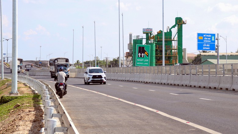 Gần 3 tháng khai thác, hàng trăm xe máy vẫn Gần 3 tháng khai thác, hàng trăm xe máy vẫn